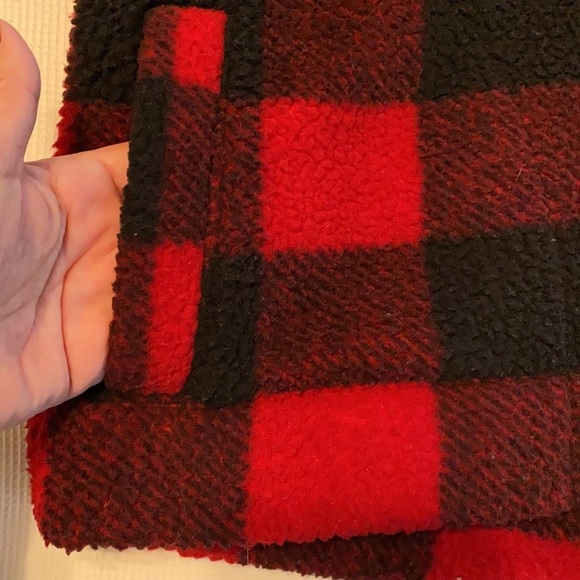 Old Navy woman’s Sherpa 1/2 zip Sweater checked pullover size Small - Picture 5 of 11